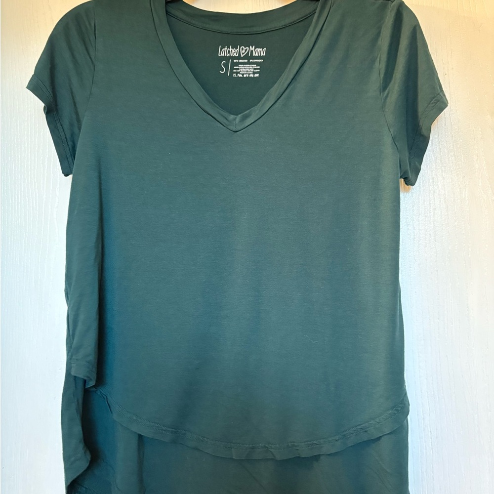 Latched Mama Teal Short Sleeve V-Neck Top